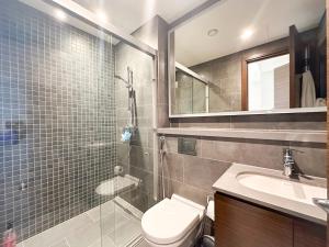 Stylish & Cozy Fully Furnished 2BR plus Maid Crest C