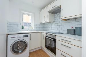 Charming 1BDR Haven with Private Courtyard