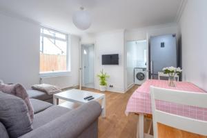 Charming 1BDR Haven with Private Courtyard