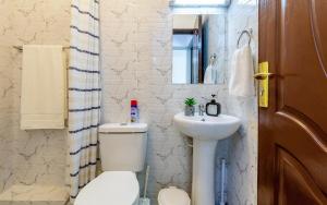 Cozy City Escape 1-BR Apartment near the CBD