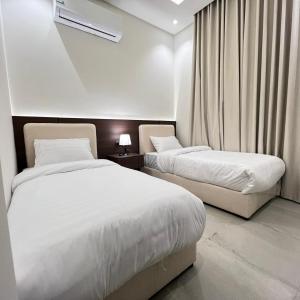 Billiards, private cinema, and two bedrooms