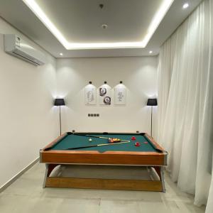 Billiards, private cinema, and two bedrooms