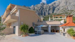 Villa Ana - Makarska by Villas Guide
