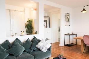 Stay in an elegant apartment in Montrouge