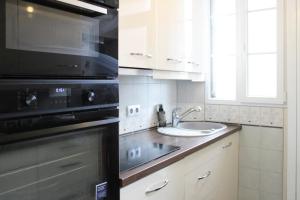 Stay in an elegant apartment in Montrouge