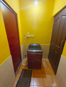 Yellow home stay