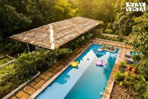The Wildernest Tale by VEO, StayVista - 3BHK Pet-Friendly Villa with Jacuzzi