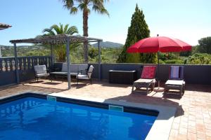 Luxurious Detached Villa in Santa Barbara de Nexe, Portugal