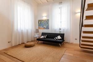 GuestHost - Cozy Home just 200 meters from the Sea