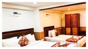 The House - Mate With Restaurant