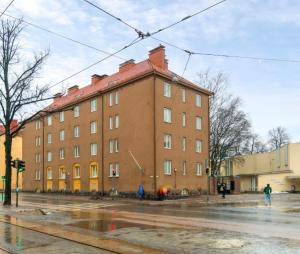 Valoisa ja täysin remontoitu huoneisto