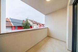 Flex SelfCheckIns 198 - Zagreb - Bedroom - Parking - Loggia