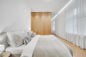 Spacious Stylish Apartment in City Centre