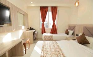 Hotel Rosewood-Near Delhi Airport-Free Airport Drop