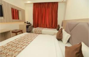 Hotel Rosewood-Near Delhi Airport-Free Airport Drop