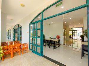 Alisa Phu Quoc Waterfront Hotel