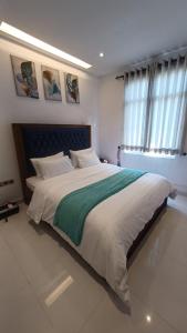 The Mountray View Hotel