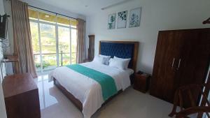 The Mountray View Hotel