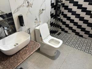 Sacred Roots Rishikesh