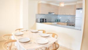 Apto familiar a pasos del mar en Roses BravaDreams