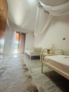 5BD Sea View Beachfront House Semi Private Beach