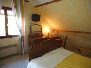 B&B / Chambres d'hotes La Poiriere : Chambre Double