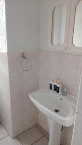 Ground flr 3bed apartment private garden