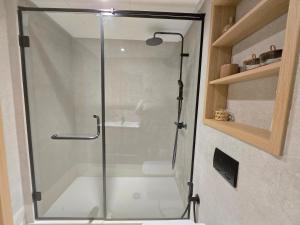 La Suite Tanger city center by Hilton Gare Plage et Parking