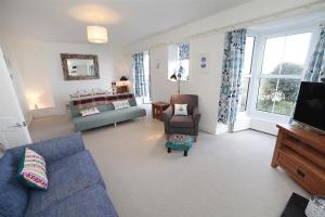 2 Bed in Mumbles oc-hh1203