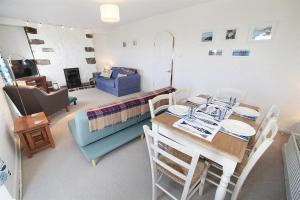 2 Bed in Mumbles oc-hh1203