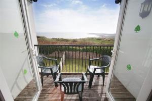 4 Bed in Port Eynon oc-hh9901