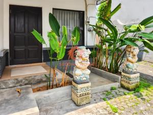 Strategic 2BR Seminyak House UP2 6 Person