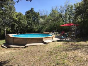 Belle villa avec piscine, belle vue, calme absolu