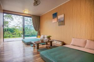 Blue Diamond Retreat