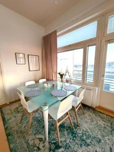 Big river view city apartment