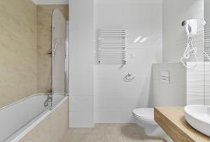 Jerozolimskie 216 by Solarento