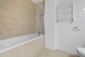 Jerozolimskie 216 by Solarento