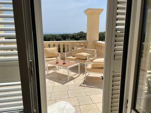 Villa Ilaria see view and pool