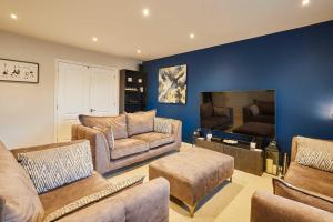 Host and Stay - River Hill House