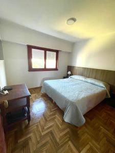 Hermosa casa recién renovada a cuadras del mar