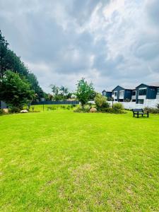 Fresh Air Apartments in Beverley with Private Garden