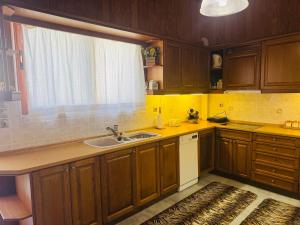 5BD Sea View Beachfront House Semi Private Beach