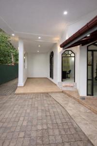 White Villa Unawatuna - Casa Dolce