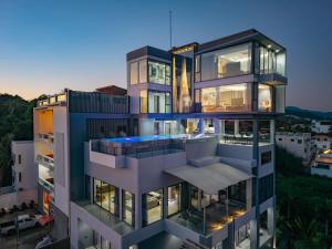 Luxury 6BR Seaview Statement Villa - Villa Legend