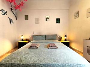 ROOMS IN SHARED APARTMENT w HOST