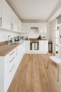 Designer Penthouse in Manchester with Parking