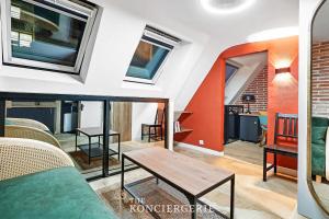 Stylish Nest - Heart of Paris