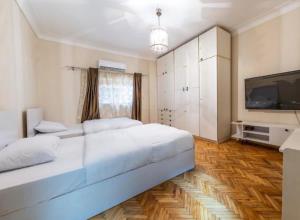 Luxury 4 bedrooms apartment