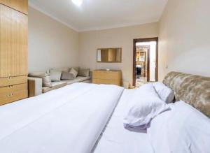 Luxury 4 bedrooms apartment