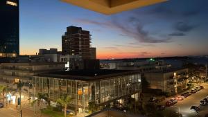 Amplio depto 3 dormitorios céntrico, con vista al mar e Isla Gorriti